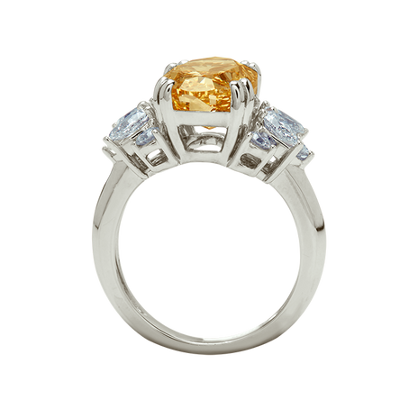 Aukera – Champagne Frost Oval Ring