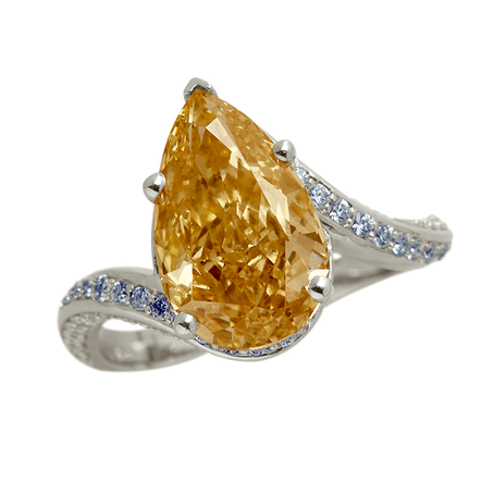 Aukera – Champagne Wave Pear Ring